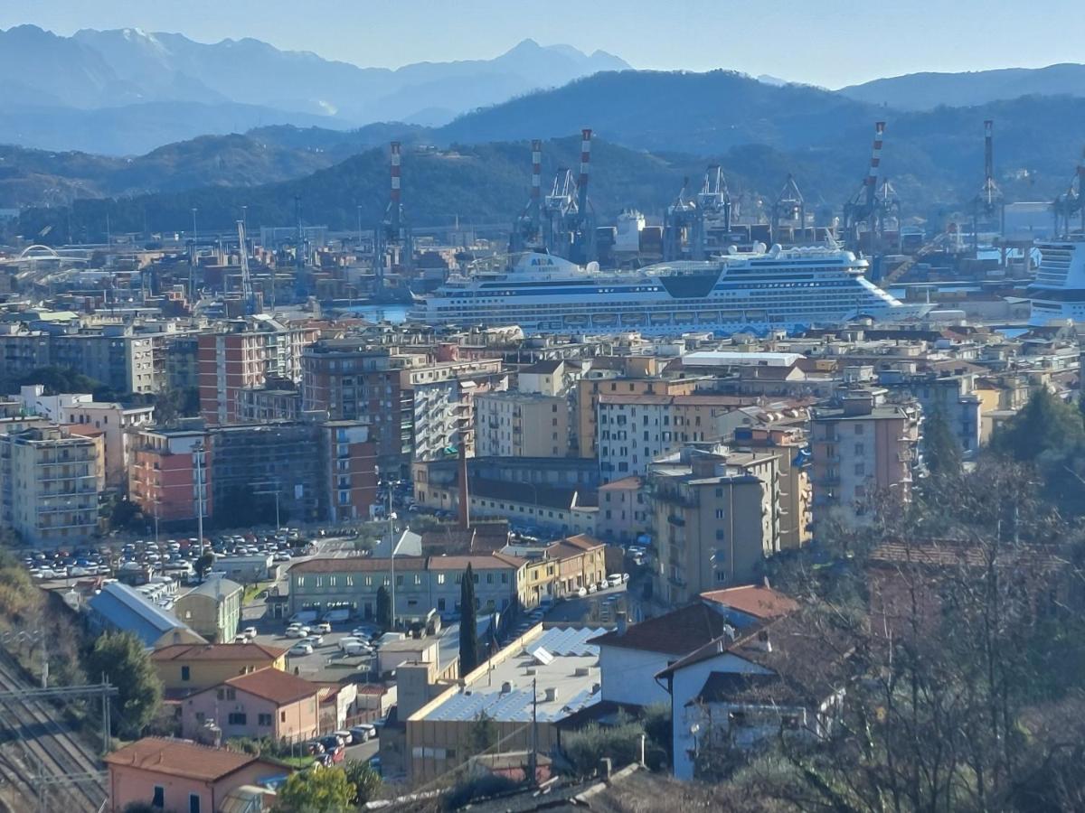 Charlotte Appartamento Con Parcheggio, 5 Terre, Vicino Stazione La Spezia Esterno foto